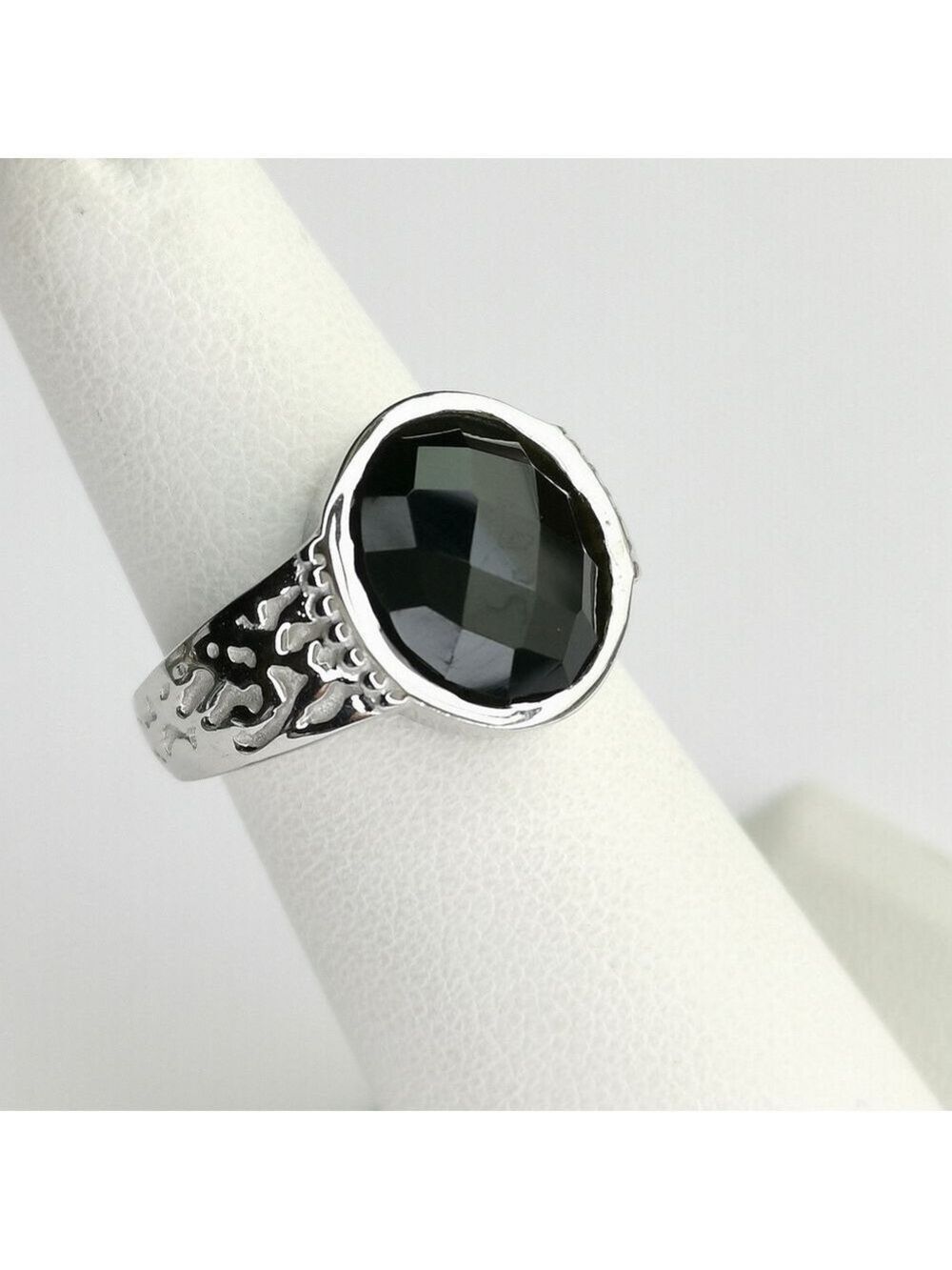 Sterling silver round Black Onyx ring size 6 🆕
